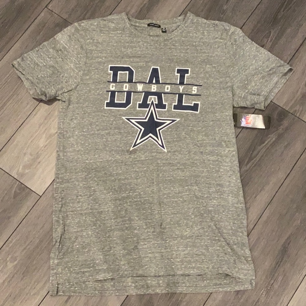 NWT Womens XL NFL Dallas Cowboy T-shirt